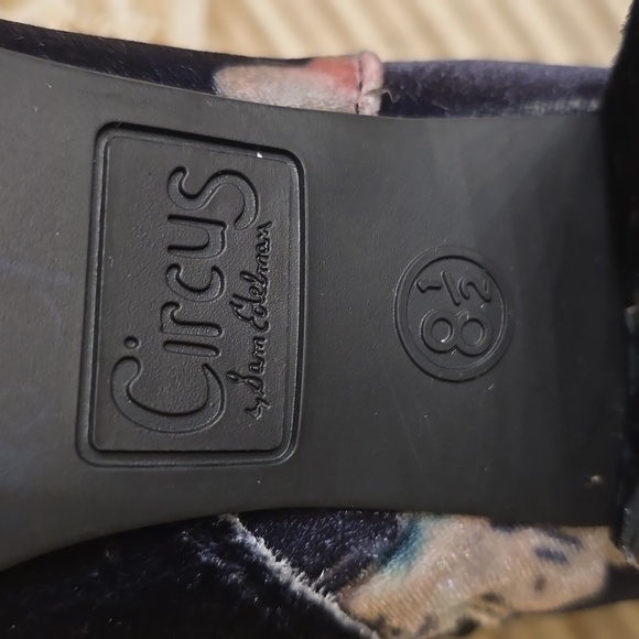 Circus by Sam Edelman Black Floral Ankle Boots - Picture 2 of 10